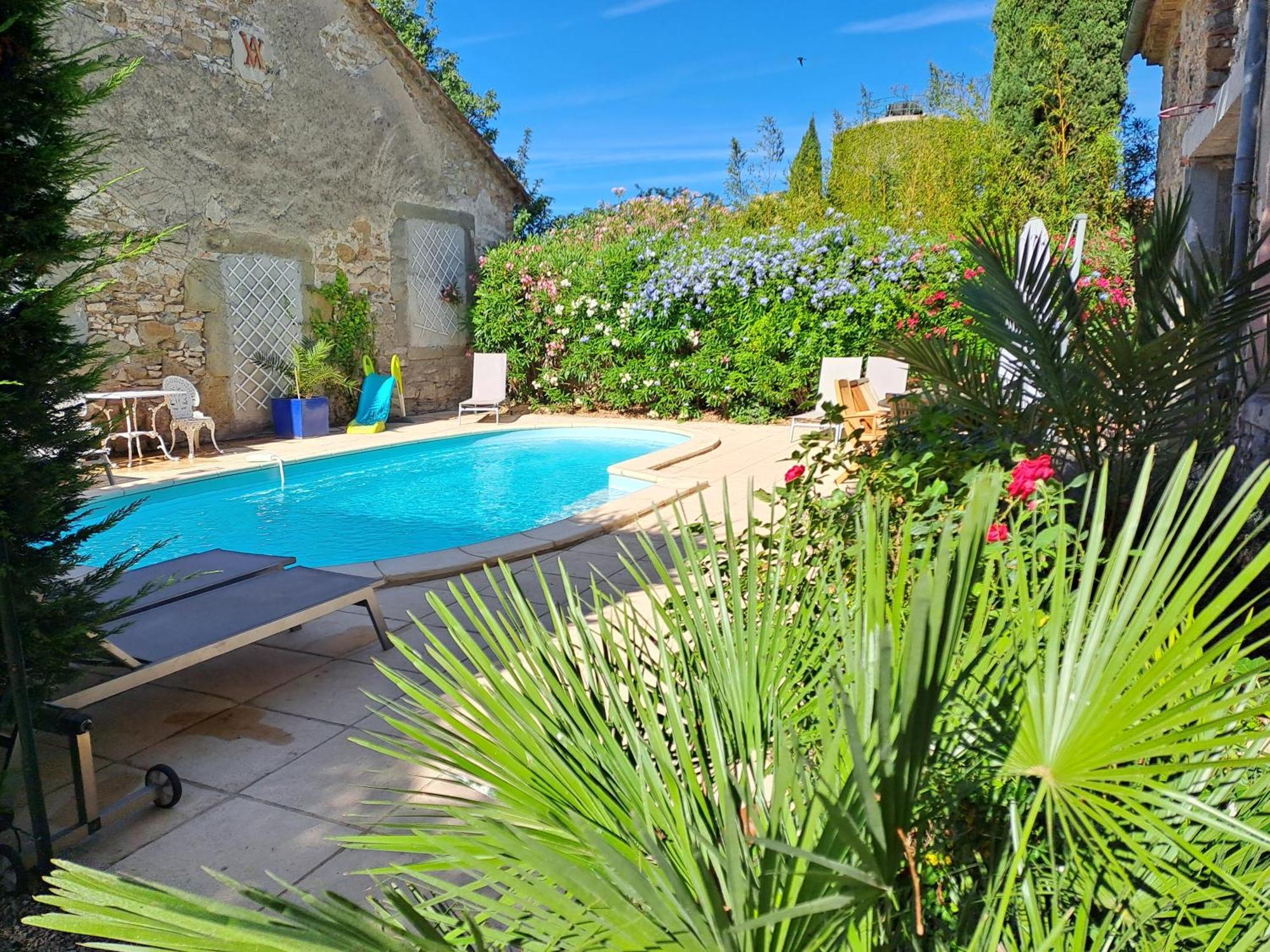 Le Gite De Sainte Valiere Piscine Et Spa Exterior photo